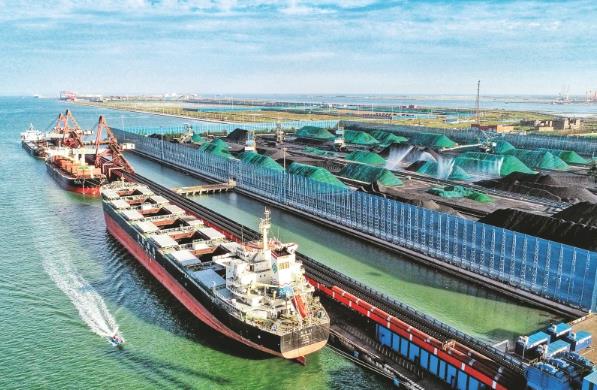 天津作為中國的重要港口城市，在海運業(yè)發(fā)展方面一直擔(dān)當(dāng)著重要角色