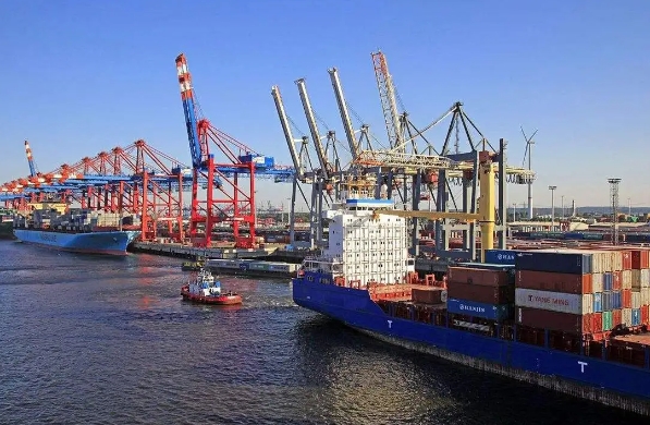 日本國際物流行業(yè)以其高效、快捷和安全的服務(wù)贏得了廣泛贊譽